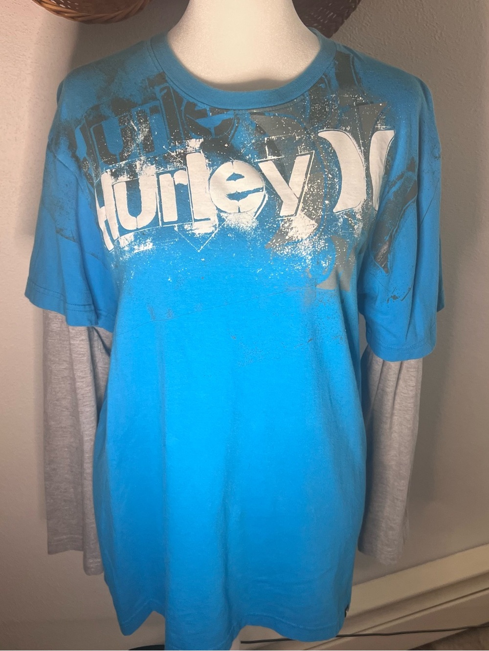 Hurley Men’s Blue Graphic Logo Faux Double Layer Long Sleeve T-Shirt Y2K